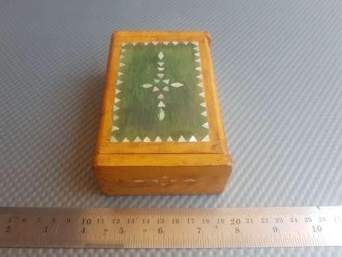 Vintage! Wooden Trinket Box.