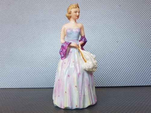 Vintage!  Wedgewood `Debutante ` Figurine Circa 1935