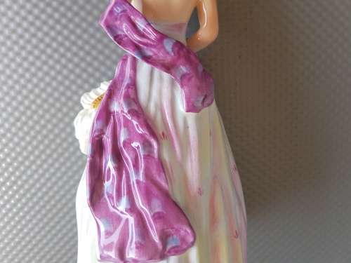 Vintage!  Wedgewood `Debutante ` Figurine Circa 1935