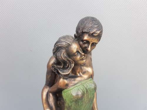 Vintage! Jade Lovers Figurine.