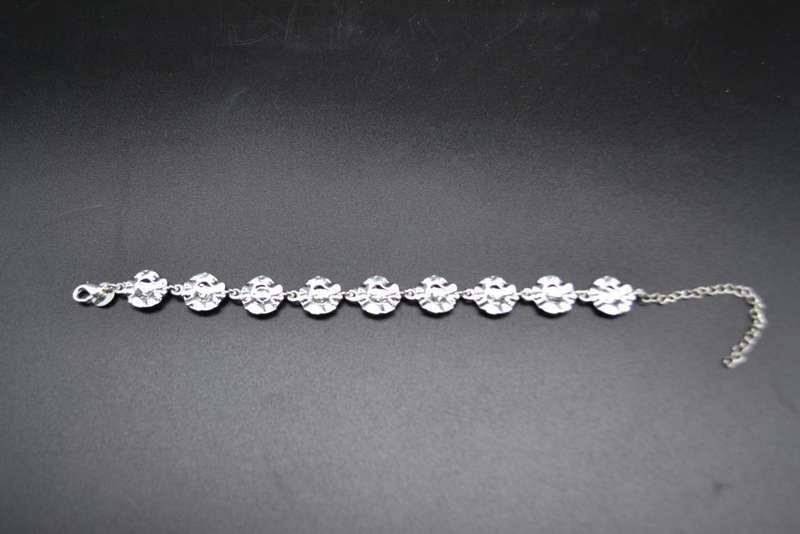 925 Sterling Silver Rose Link Bracelet, 13mm wide, 24.5cm Long - 14.68 grams