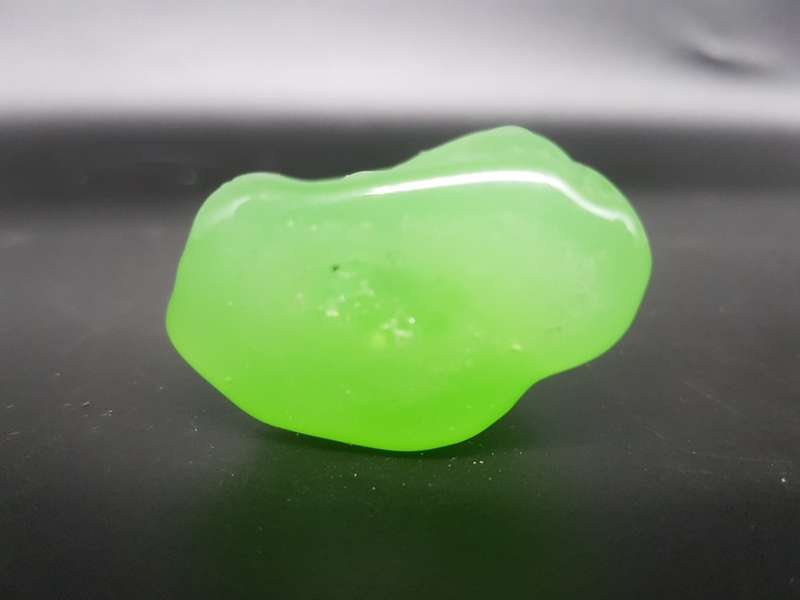 Vintage! Jadeite Green Faux Jade Happy Buddha Statue Figurine.