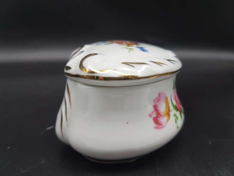 Vintage! Floral And White Ceramic Oblong Trinket Box.