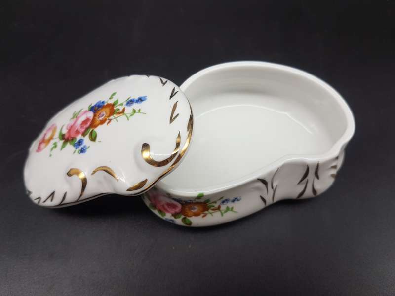 Vintage! Floral And White Ceramic Oblong Trinket Box.