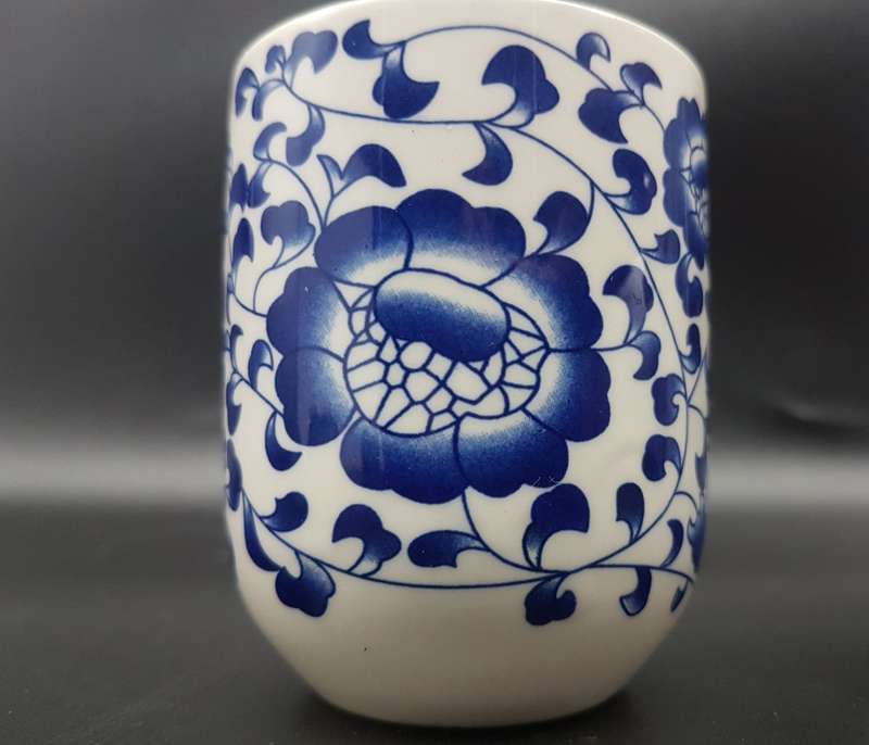 Vintage! Blue And White Retro Ceramic Chinese Tea Cup.