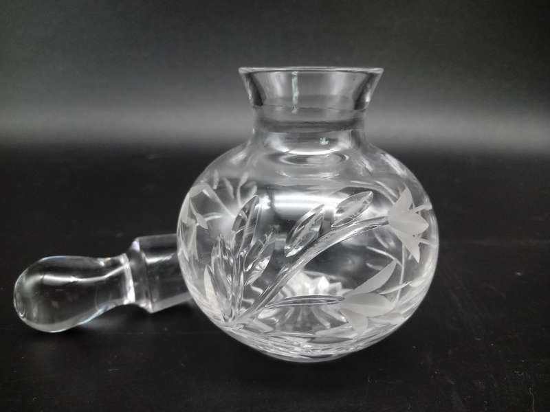 Vintage! Clear Cut Glass Etched Perfume Bottle With Stopper Floral Pattern