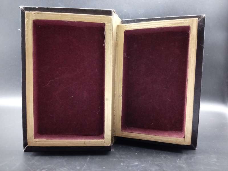 Vintage! Secret Book Hidden Compartment Safe Box William Shakespeare King Henry VIII