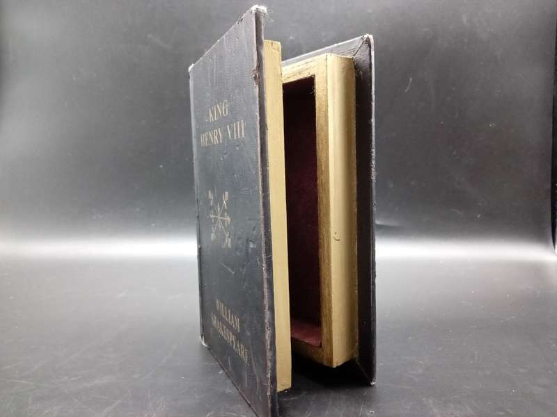 Vintage! Secret Book Hidden Compartment Safe Box William Shakespeare King Henry VIII