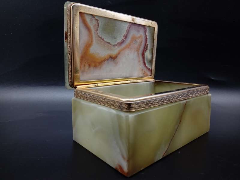 Vintage! Italian - Rectangular Alabaster Marble Jewelry Box.