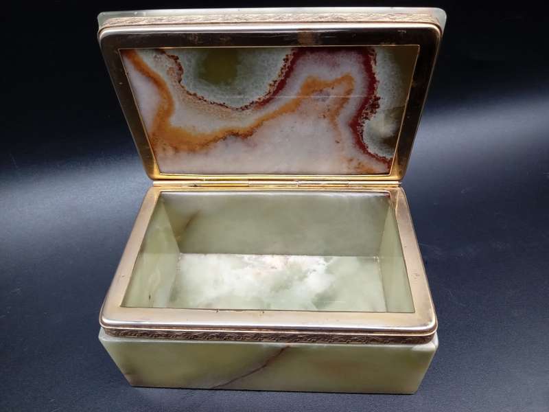 Vintage! Italian - Rectangular Alabaster Marble Jewelry Box.