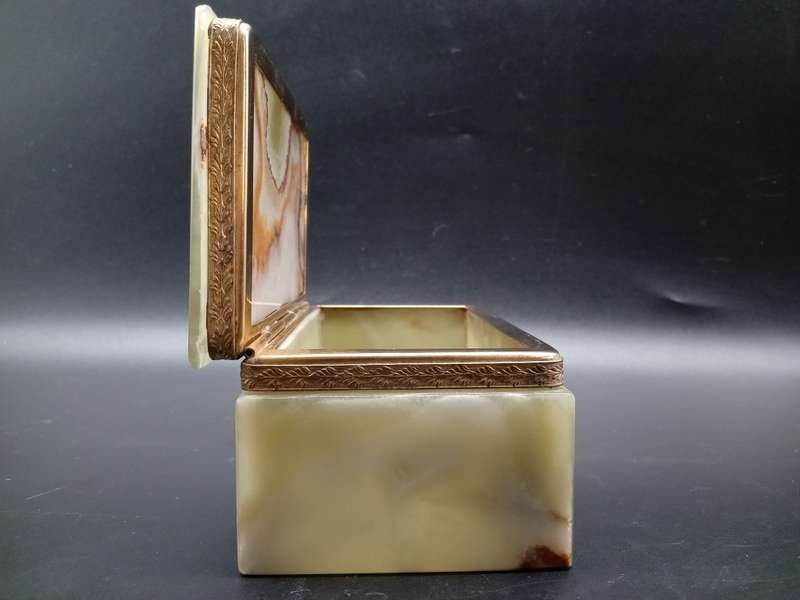 Vintage! Italian - Rectangular Alabaster Marble Jewelry Box.