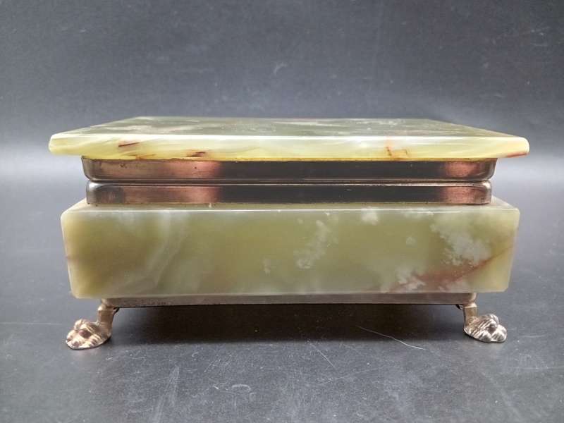 Vintage! Alabaster Marble Trinket Box With Lid.