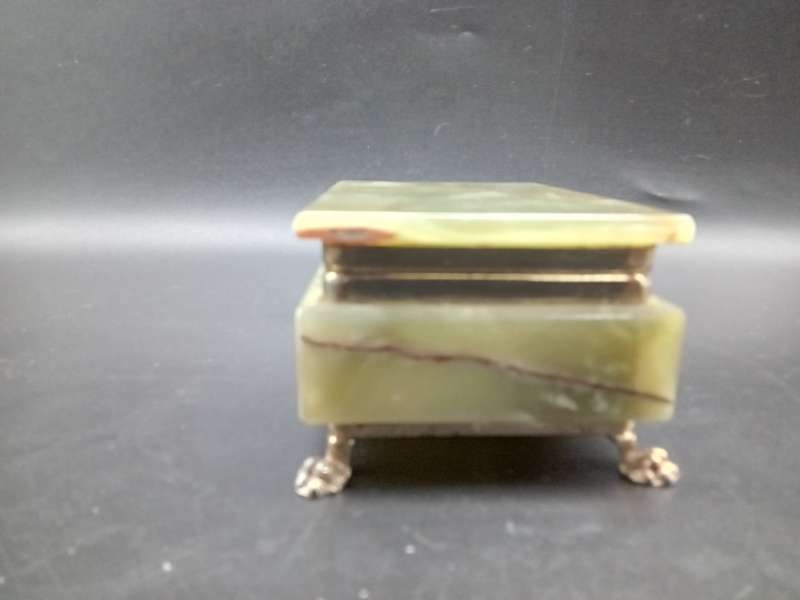 Vintage! Alabaster Marble Trinket Box With Lid.