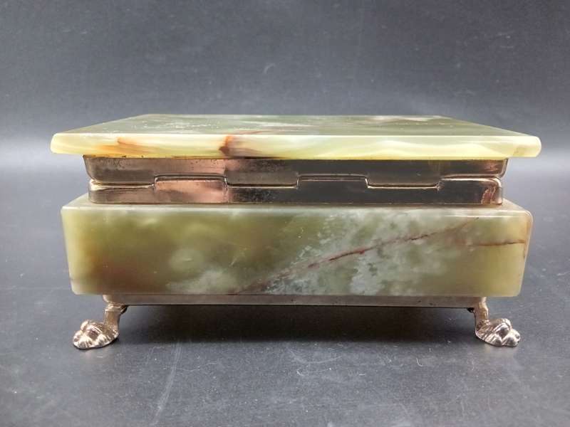 Vintage! Alabaster Marble Trinket Box With Lid.