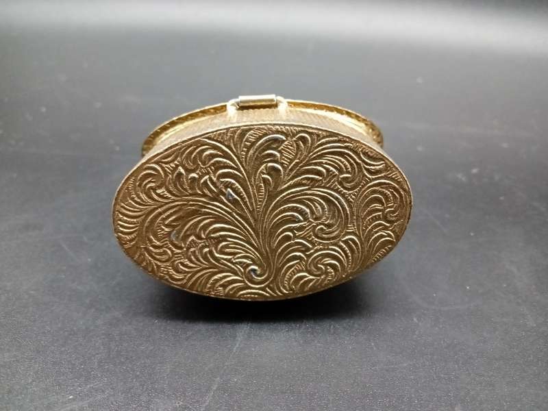 Vintage! Hinged Gold Toned Metal Trinket Pill Box.