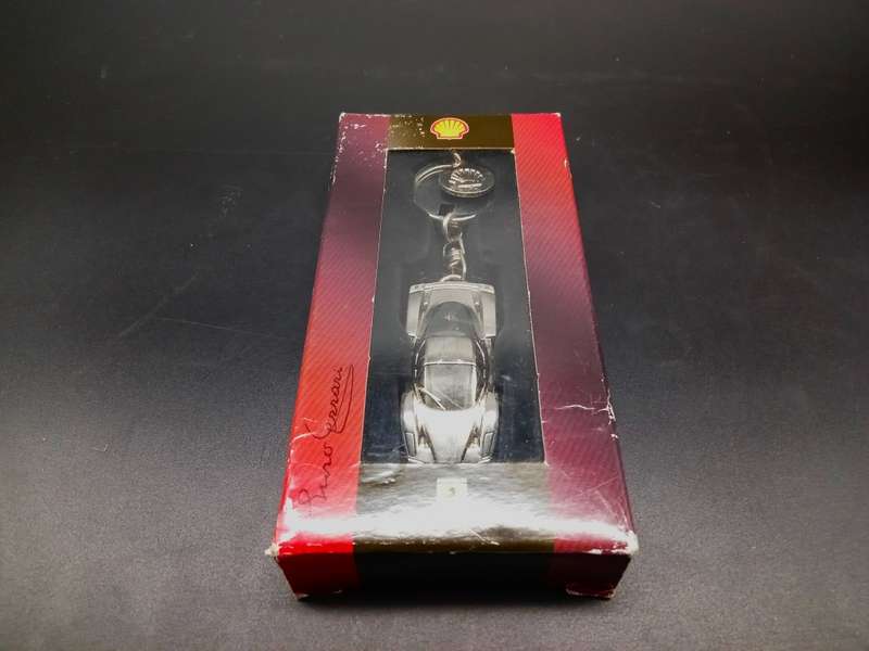 Fantastically Sleek! Enzo Ferrari Model Car Shell V-Power Keyring Key Chain  (10.5cm x 2.5cm)