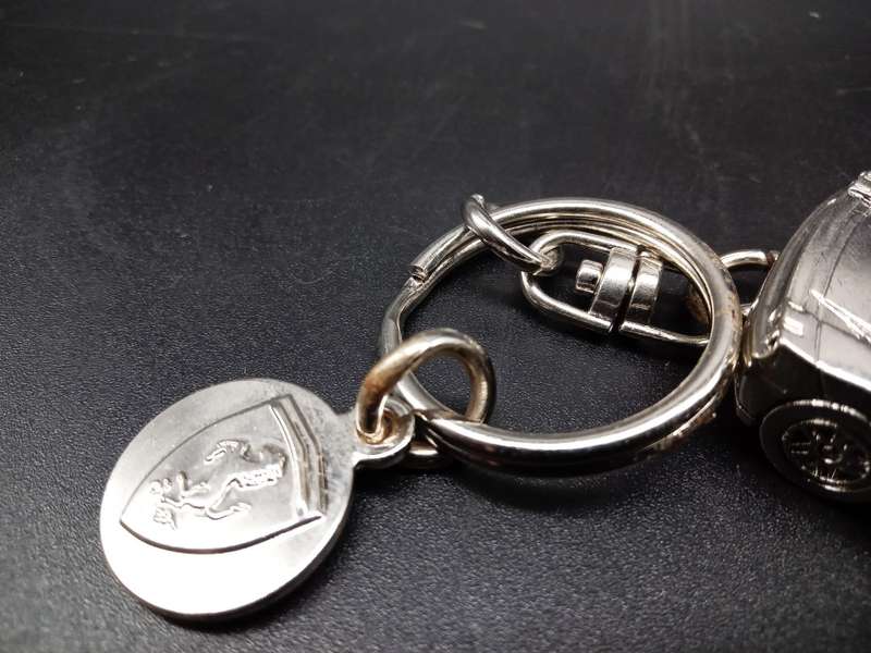 Fantastically Sleek! Enzo Ferrari Model Car Shell V-Power Keyring Key Chain  (10.5cm x 2.5cm)