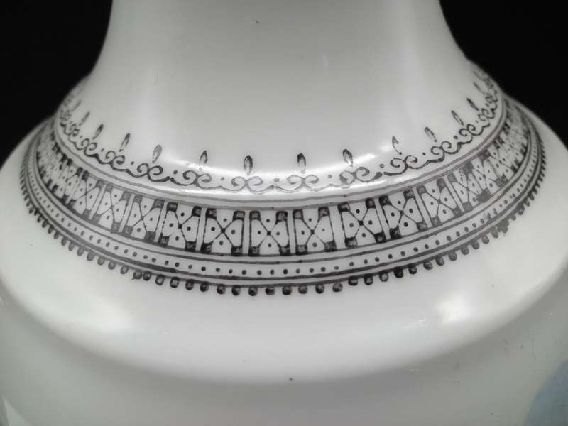Vintage! Chinese Porcelain - Famille Rose - Detailed Lanscape - Jingsezhen Vase