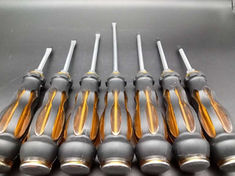 Awesome Tool Set - Safety Gloves, Socket Set, Spanners (27/21/21) and Heavy Duty Screwdriver Set