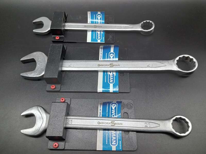 Awesome Tool Set - Safety Gloves, Socket Set, Spanners (27/21/21) and Heavy Duty Screwdriver Set
