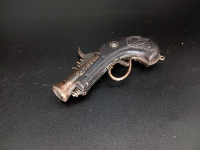 Vintage! Pirata Toy Cap Gun Flintlock Pistol Key Chain.