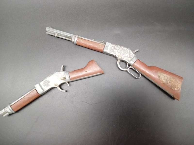 Vintage! Marx Miniature Diecast - Lever Action - Pair of Winchester Rifles