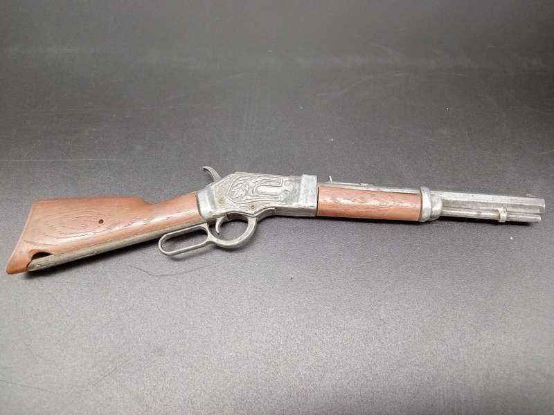 Vintage! Marx Miniature Diecast - Lever Action - Pair of Winchester Rifles