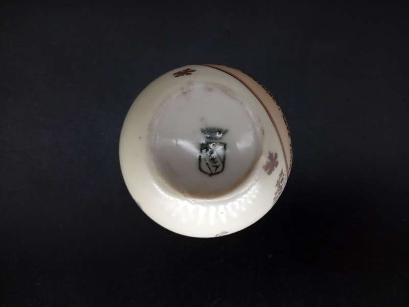 Vintage! Glazed Porcelain Souvenir  - House of Assembly, Cape Town - Gemma - Transfer Vase