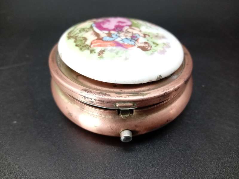 Vintage! Porcelain - Brass - Colonial - Collectable Pill Box