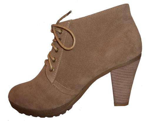 Edgars Camel Lace-up Ankle Booties