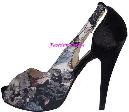 Floral Peep Toe Platforms (Size 5)