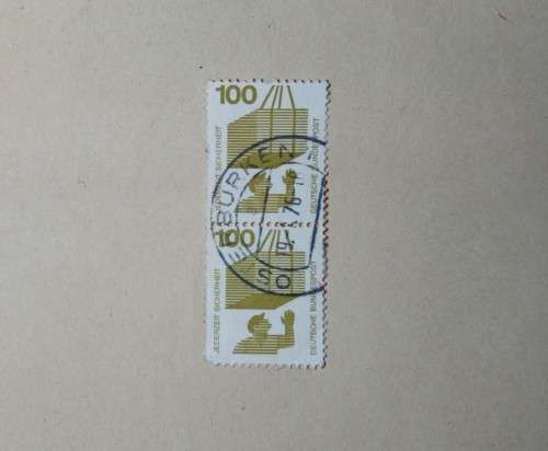 100 pf Deutsche Bundespos Stamp Pair