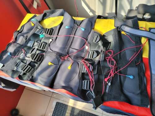EMS Miha Bodytec Machine Start Your Own Business With Full Set of  12 Suits and 3 Elecrtronode Suits
