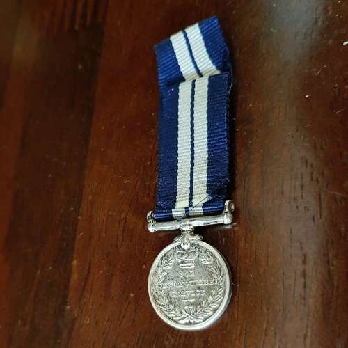 Distinguished Service Medal Miniature