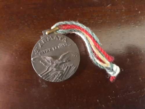 Italian Military WW2  Medal of the 2nd Army (1940-1941)