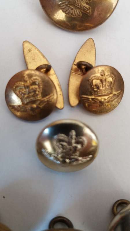 Rhodesian Uniform Buttons (11 off) and Pair Rhodesian Air Force Cuff Links