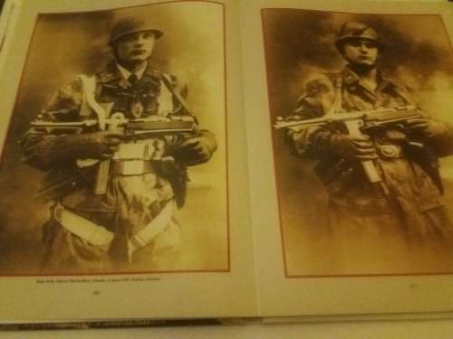 Two Books-" Fallschirmjager in Crete "& Green Devils- Histoire & Collections
