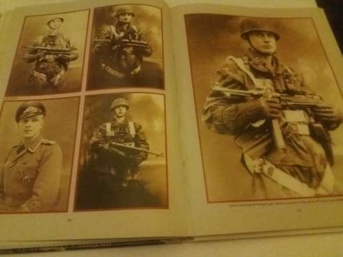 Two Books-" Fallschirmjager in Crete "& Green Devils- Histoire & Collections
