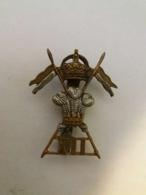 WW1 12th Royal Lancers Cap Badge Bi-Metal