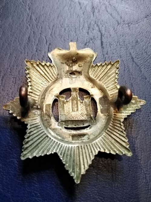 Boer War The Devonshire Regiment,Cap Badge QV Crown