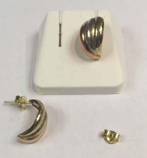 9K,solid 9 carat  Gold  , 3 colour stud earring
