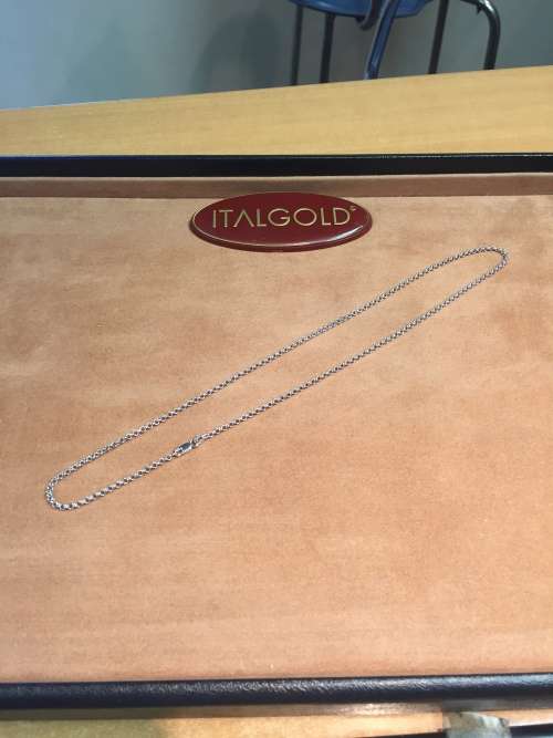 9 carat ----------- imported white Gold Belcher / Rolo necklace links are 2.5 mm wide - cm 50 long