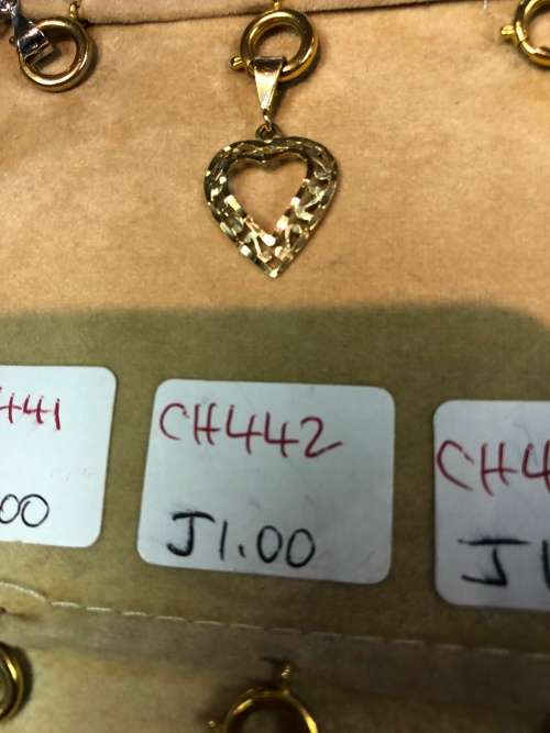 9K   solid  9 carat Yellow Gold - imported  Large Filigree Heart pendant