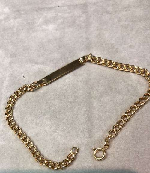 9 K / genuine 9 carat solid Gold, Imported I.D. bracelet -------- 4.7 mm wide