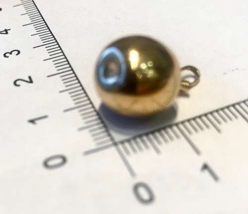 9K solid 9 carat yellow Gold , stunning imported charm - Apple