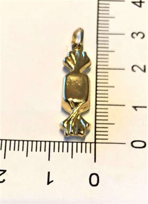 9K / solid 9 carat Gold , stunning imported charm -Toffee sweet