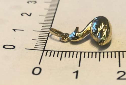 9K solid 9 carat Gold , stunning imported charm - Duck
