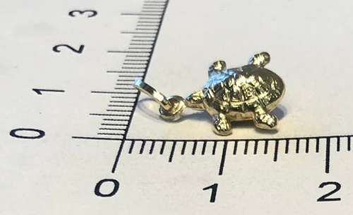 9K/ solid 9 carat yellow Gold , stunning imported charm - Tortoise -Turtle