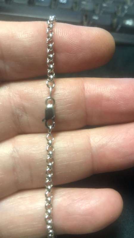 18k/ genuine 18 carat White Gold --2.6 mm wide Belcher rolo` link ---- cm 45 necklace