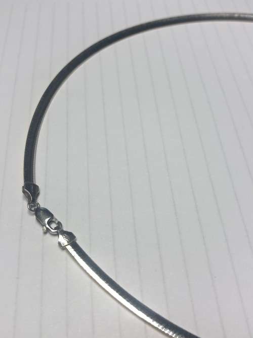 9k / solid 9 carat Gold - imported Flat Yellow /white reversible omega Necklace -cm40x 3.5 mm. wide